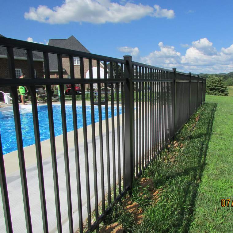 Fencing backed for 25 years — Facebook ad creative for AquaGuard Fencing